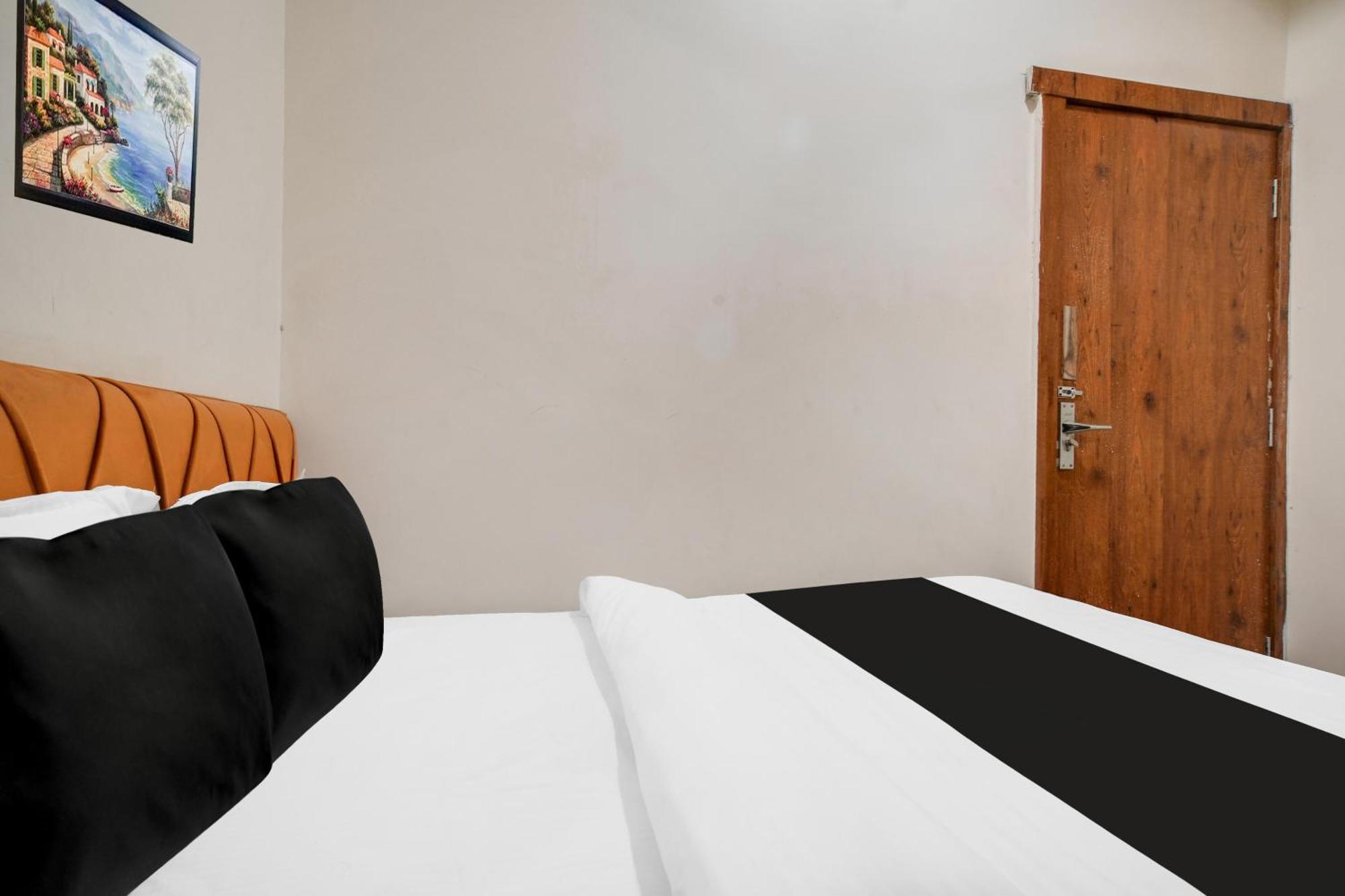 Hotel O Ujjain Near Hari Fatak Экстерьер фото