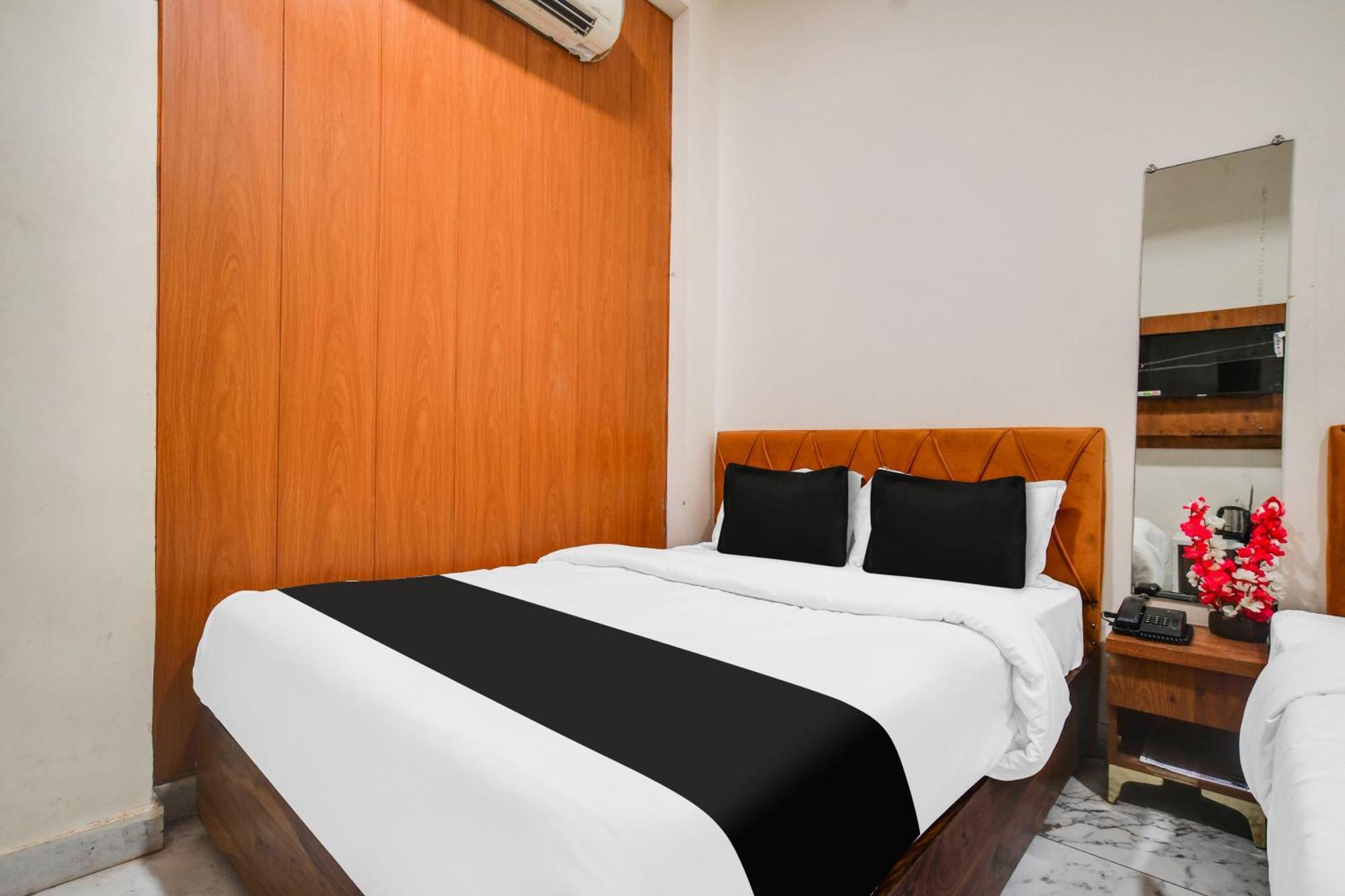 Hotel O Ujjain Near Hari Fatak Экстерьер фото