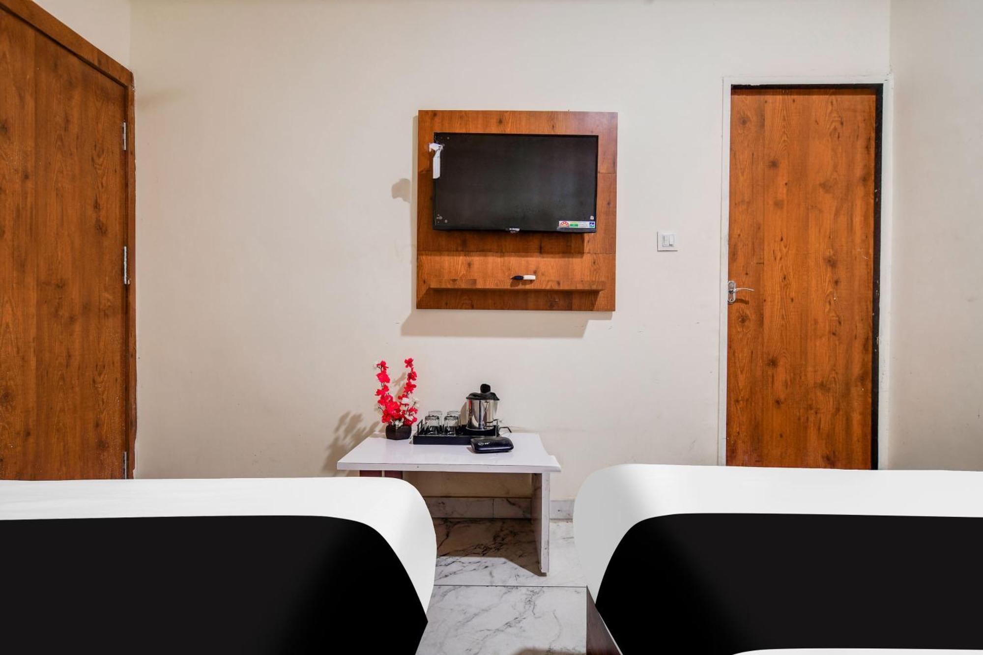 Hotel O Ujjain Near Hari Fatak Экстерьер фото
